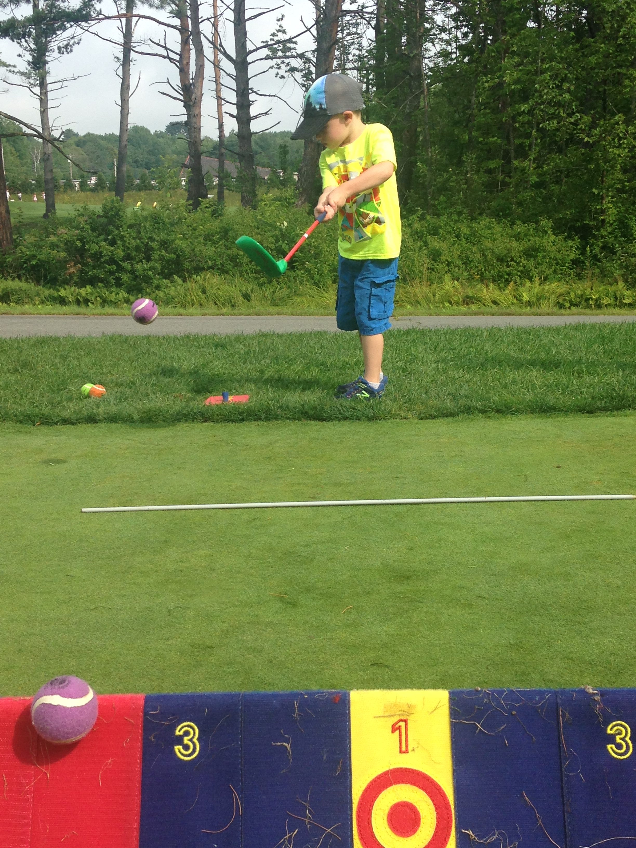 Summer Kids Golf Clinics and Kids Play Free Sunday Afternoons